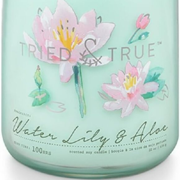 Water Lily & Aloe Candle - Picture 1 of 3
